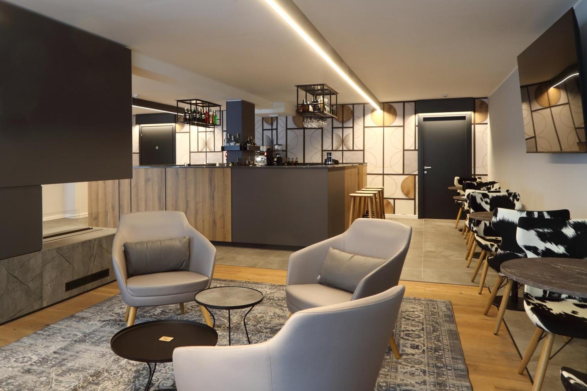 Armon Greenblu Hotel & Wellness Folgarida Eksteriør bilde