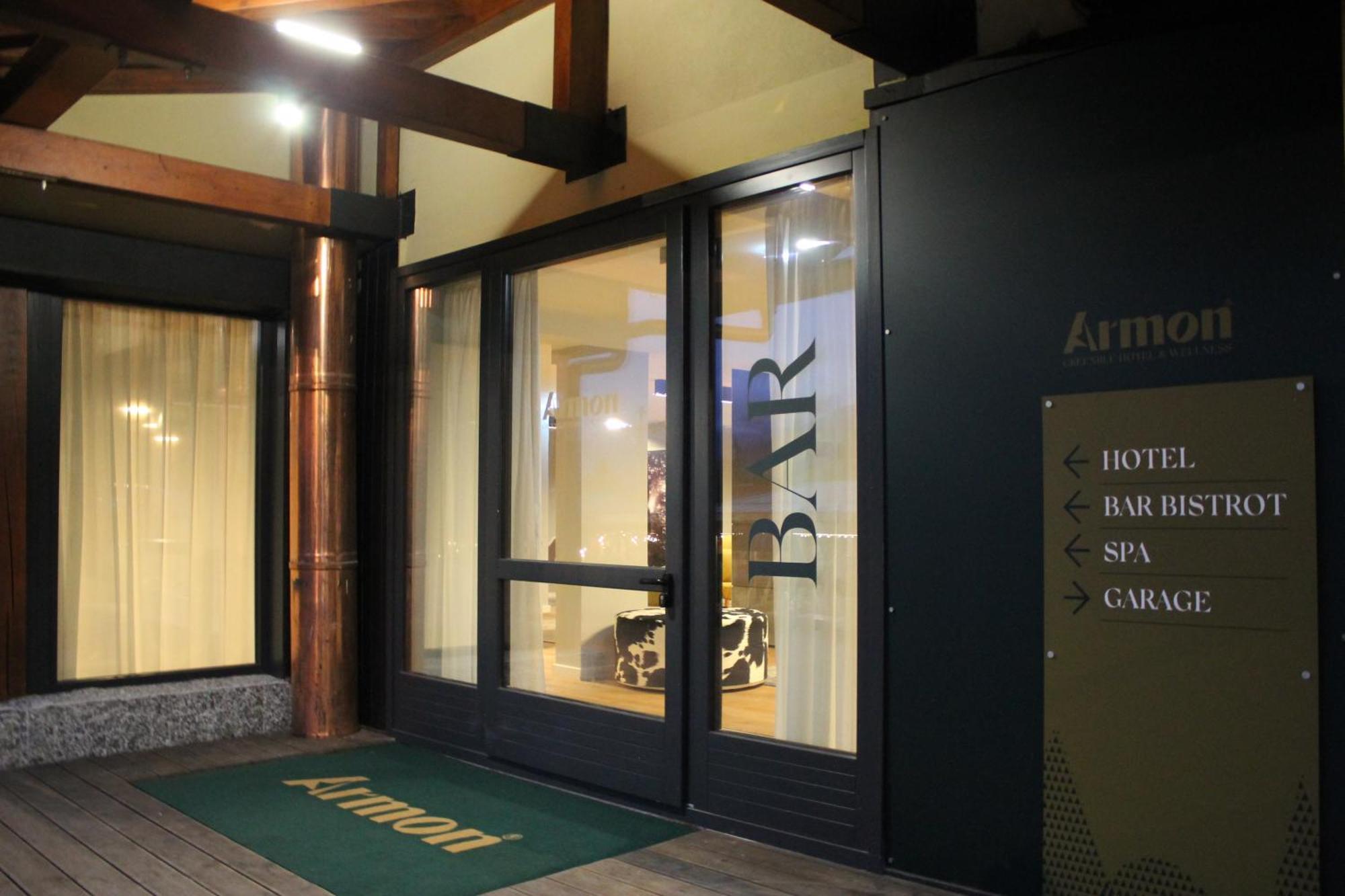 Armon Greenblu Hotel & Wellness Folgarida Eksteriør bilde