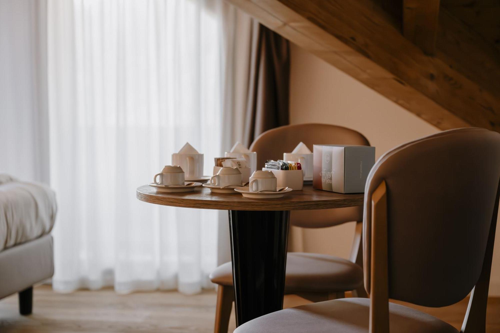 Armon Greenblu Hotel & Wellness Folgarida Eksteriør bilde